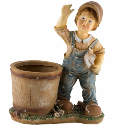 Фигура Мальчик с совочком  Н-45см, L-36см в интернет гипермаркете «Планета Лета». Фото