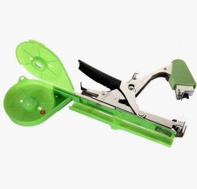 Степлер (Тапенер) инструмент для подвязки растений 'Урожайная сотка' SC-8102 в интернет гипермаркете «Планета Лета». Фото