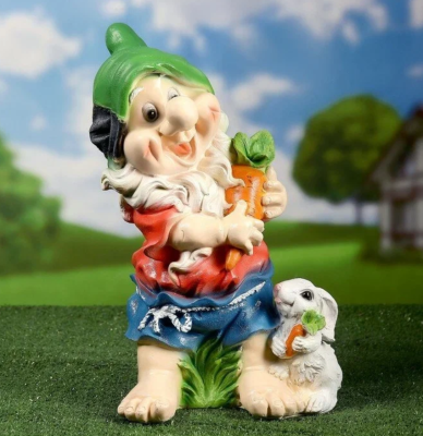 Фигура Гном с зайцем и морковкой большой  Н-80см F1198 в интернет гипермаркете «Планета Лета». Фото