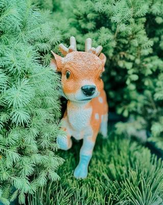 Фигура Олененок с поднятой ножкой  Н-31 см. в интернет гипермаркете «Планета Лета». Фото