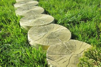 Плитка бетонная Пенек декоративный 30 см Сосна (сектор) в интернет гипермаркете «Планета Лета». Фото