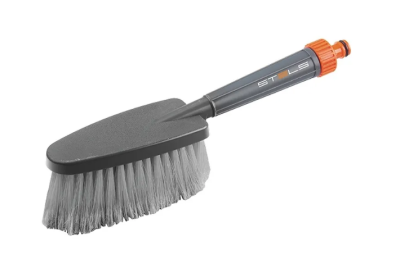 Щетка для мытья автомобиля с подачей воды// Stels в интернет гипермаркете «Планета Лета». Фото