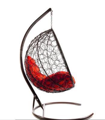 Кресло подвесное КАПЛЯ с ротангом коричневое, красная подушка в интернет гипермаркете «Планета Лета». Фото